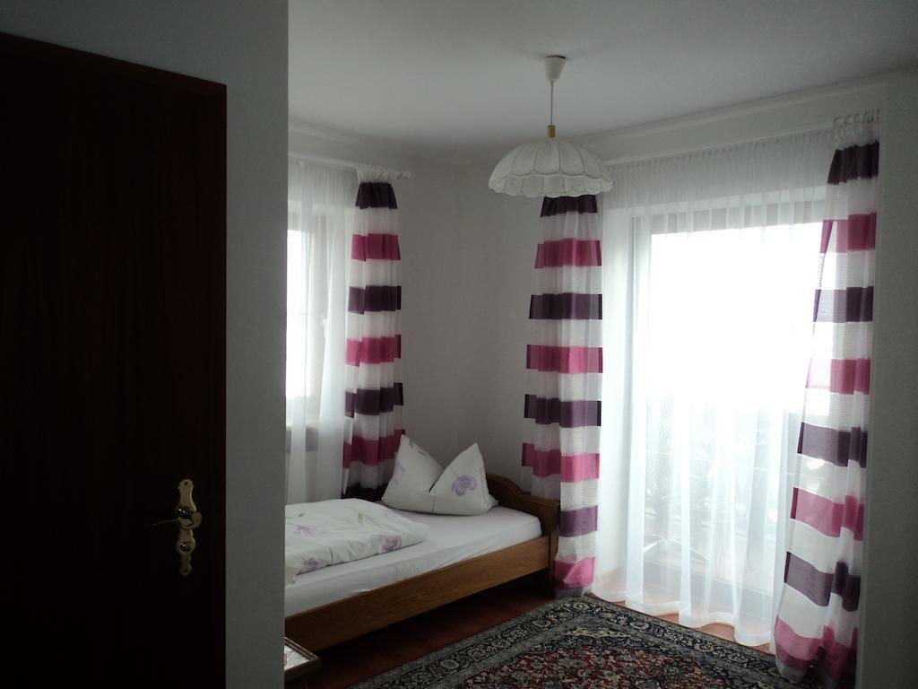 Hotel Garni Demmel Bruckmühl Oda fotoğraf